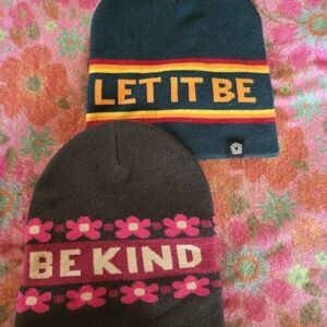 NATURAL LIFE 'Let It Be' and 'Be Kind' Beanie Set - Blue, Yellow, Gray, Pink